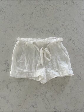 Indigo Rein White Casual Shorts